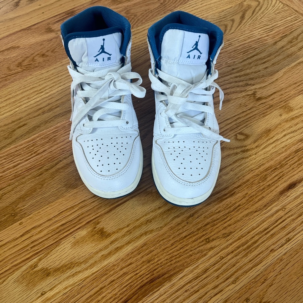 Air Kids White and Teal High-Top Sneakers